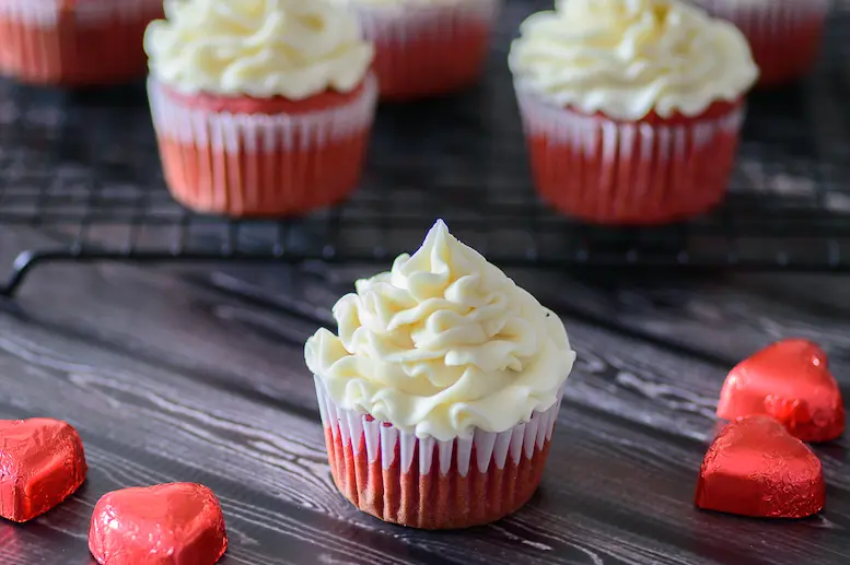 Red Velvet Cupcake (Gluten And Sugar-Free)