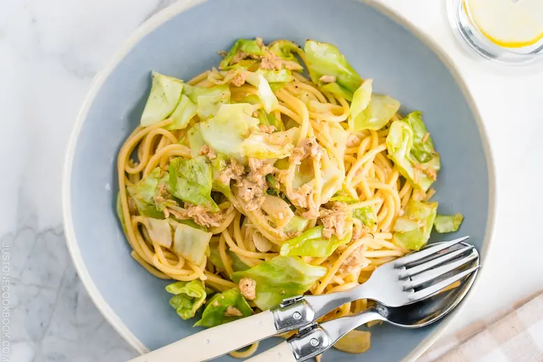 Butter Pasta with Cabbage