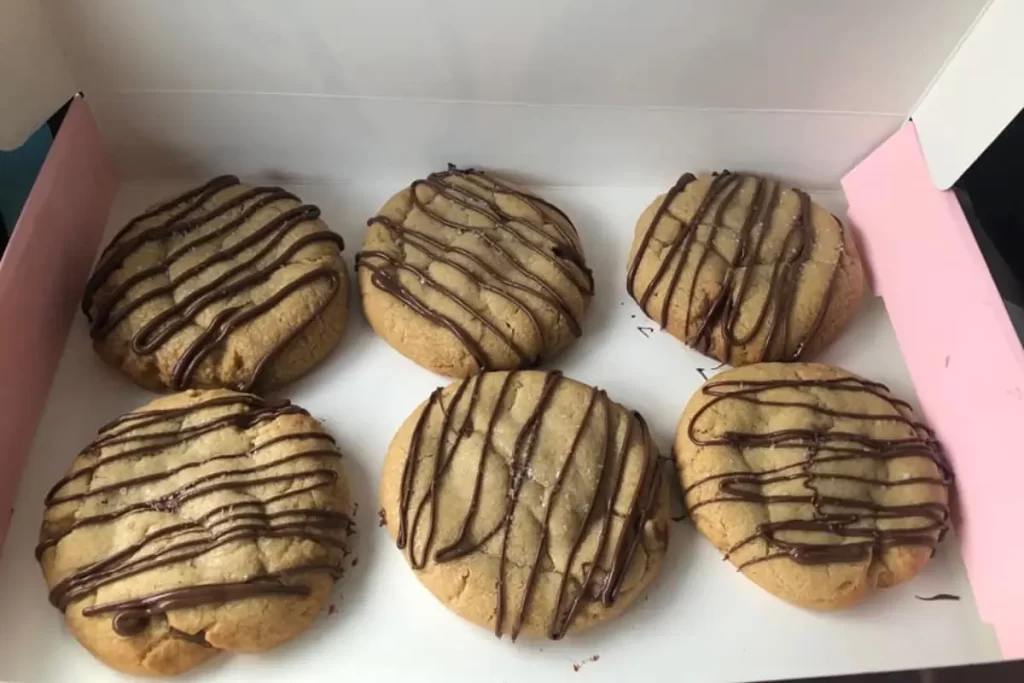 How To Store Crumbl Cookies