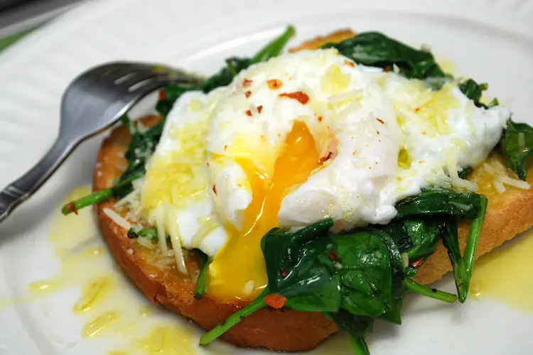 Poached Eggs with Sautéed Spinach